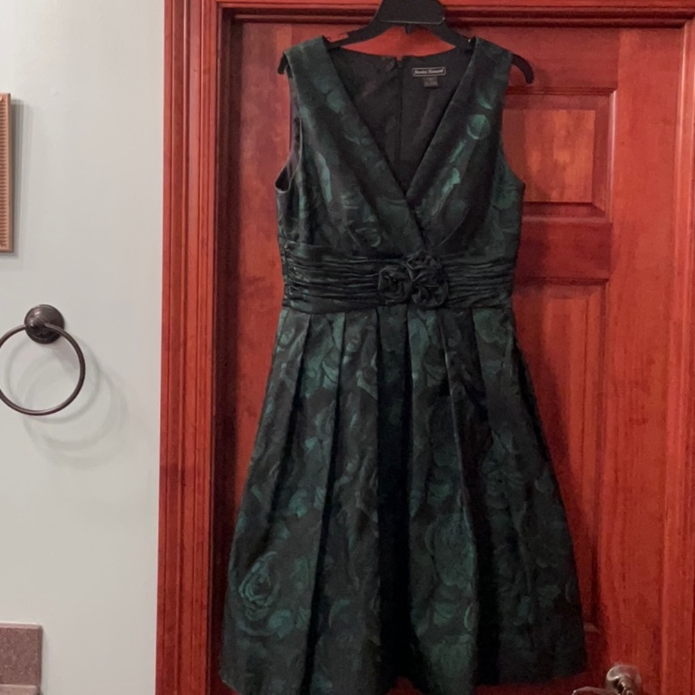 Elegant Green Floral Dress